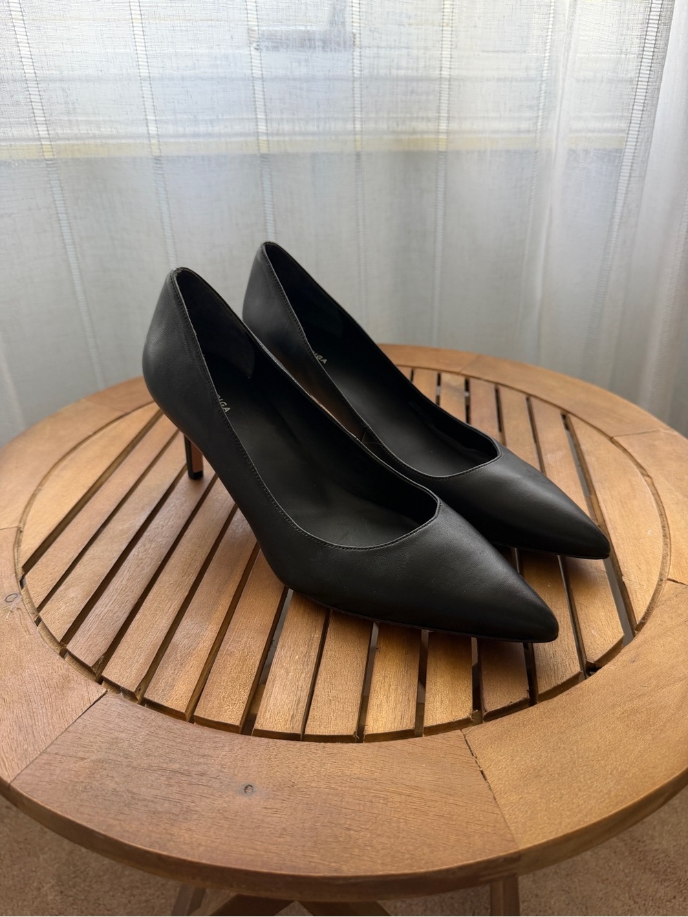 Via Spiga Black Pointed-Toe Leather Pumps Size 9